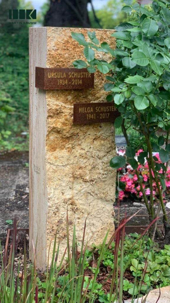 Stèle funéraire pierre