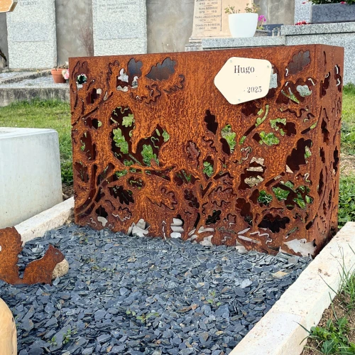 Stèle funéraire Cimélo en acier corten